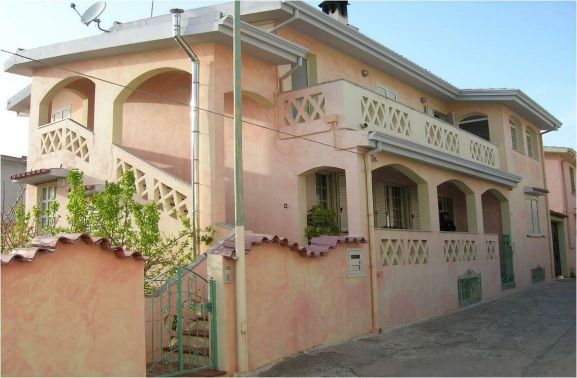 Santu Luisu Galtellì Exterior foto